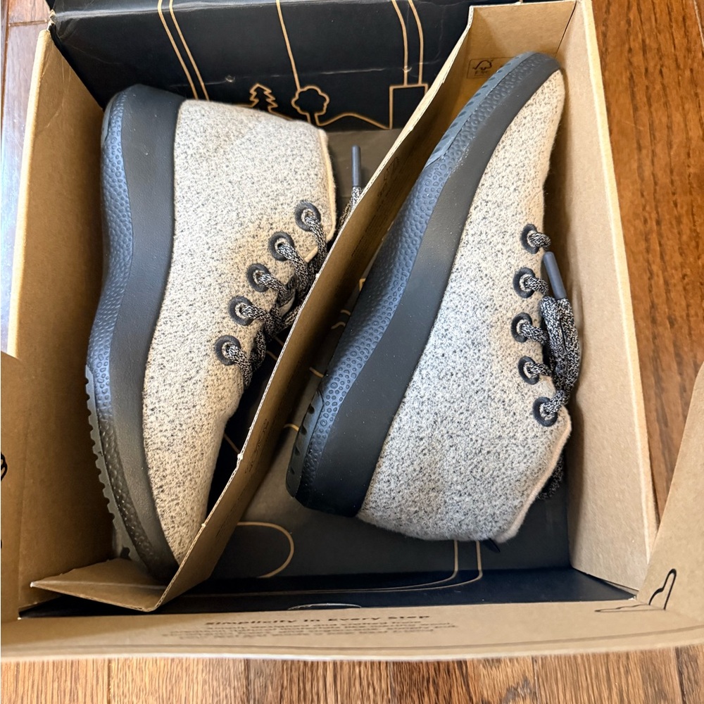 Allbirds Size 7 BRAND NEW IN THE BOX 
Wool Runner Muzzle Up. 
Wool bootie